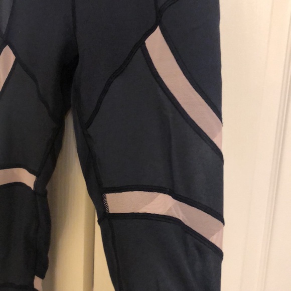 CALIA Carrie Underwood Capri Leggings - Picture 7 of 8